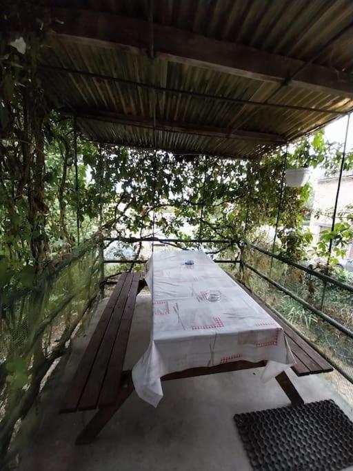 Maison En Pierres Pradinas Luaran gambar